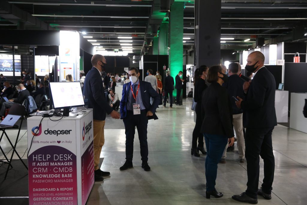 SMAU