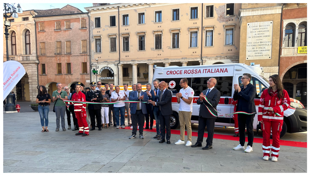 ambulanza donata croce rossa